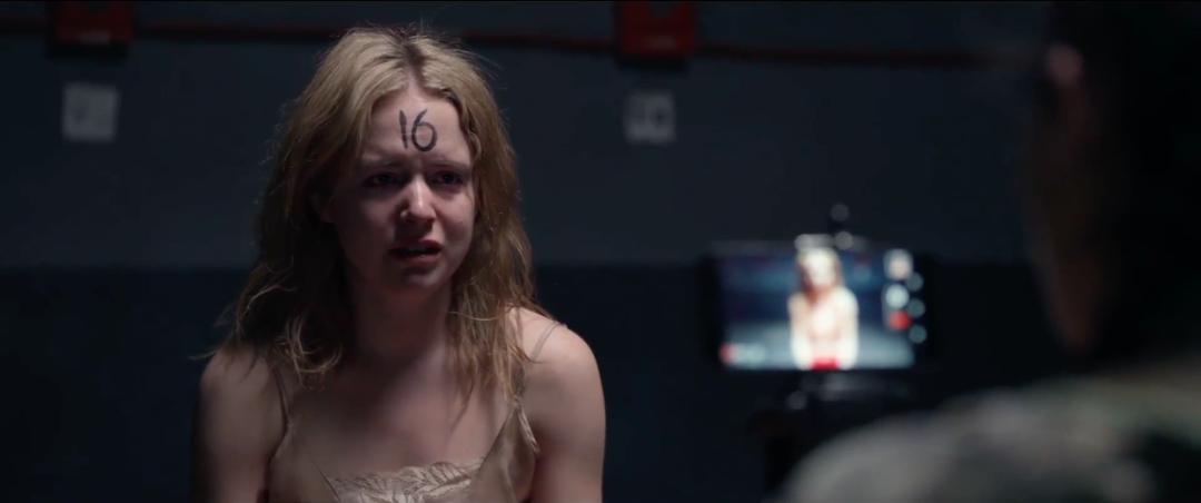 更大尺度版的《寄生虫》，从天堂到地狱只需一瞬