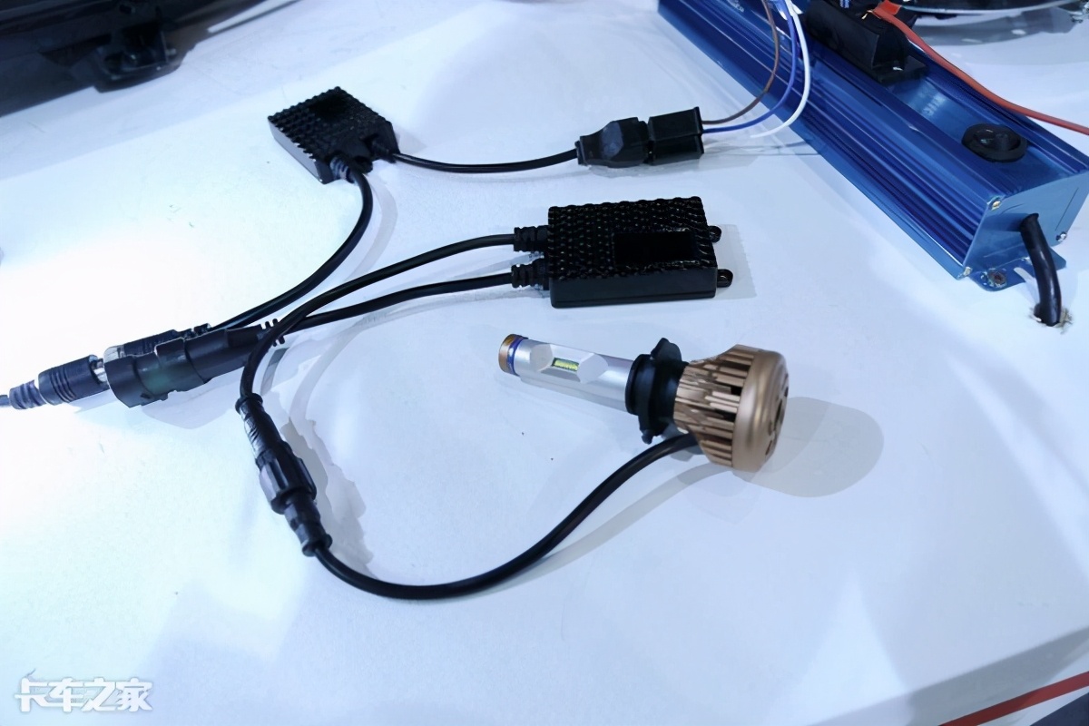 福田货车大灯改4近4远,nv200改大灯最佳方案