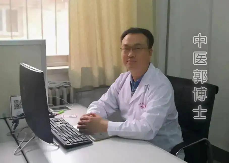 例假推迟轻微出血,例假推迟因为血不够