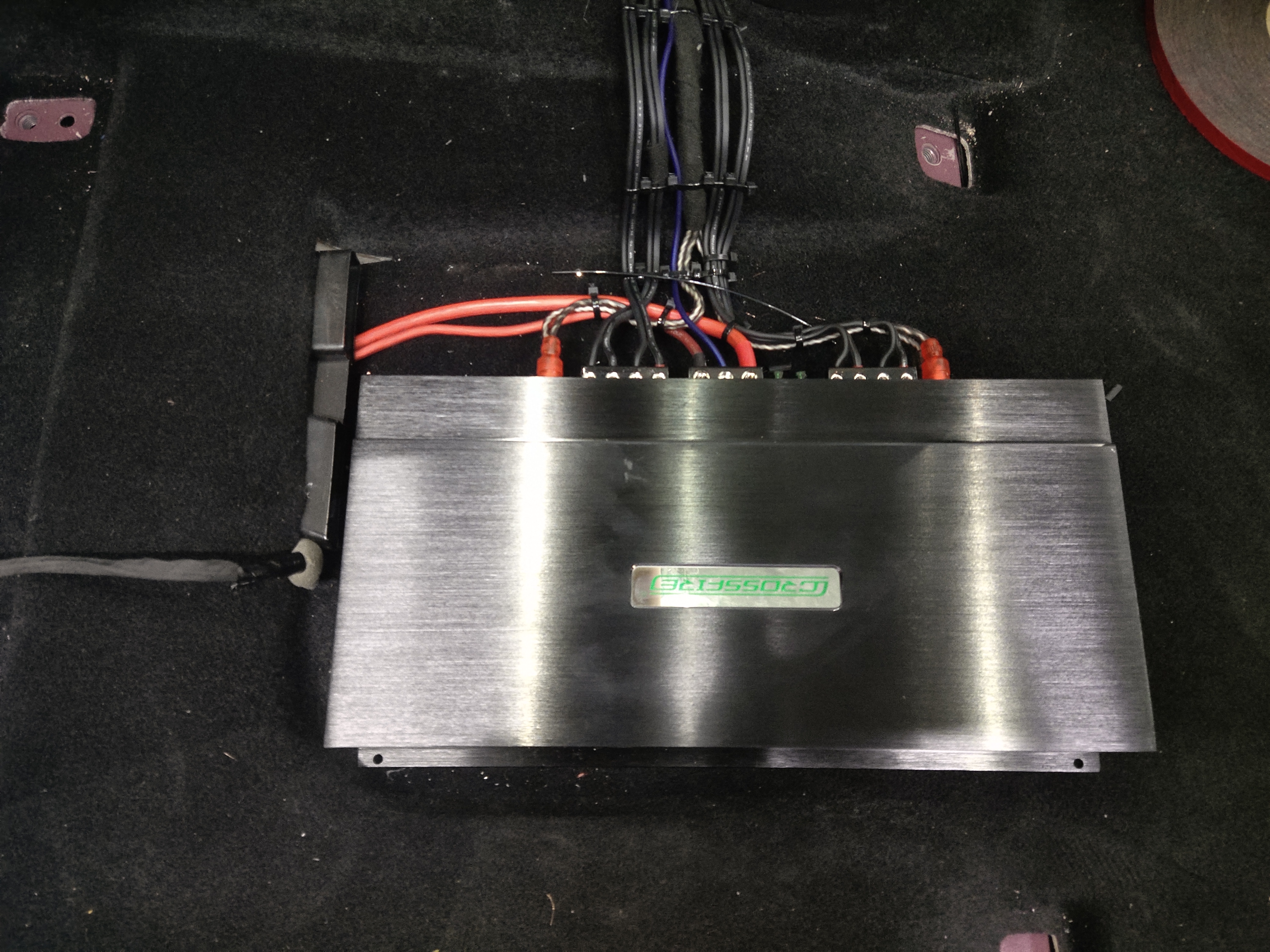 保定吉利豪越改装音响,赤峰鑫航低音炮效果