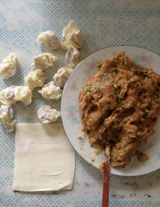 小馄饨肉馅怎么弄嫩点,小馄饨肉馅如何去腥