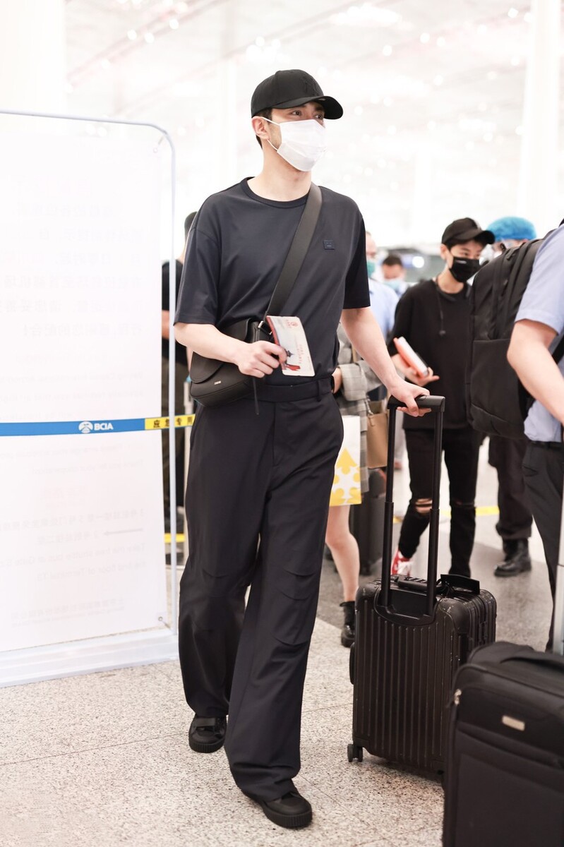 高伟光牛仔衬衫,高伟光衣品