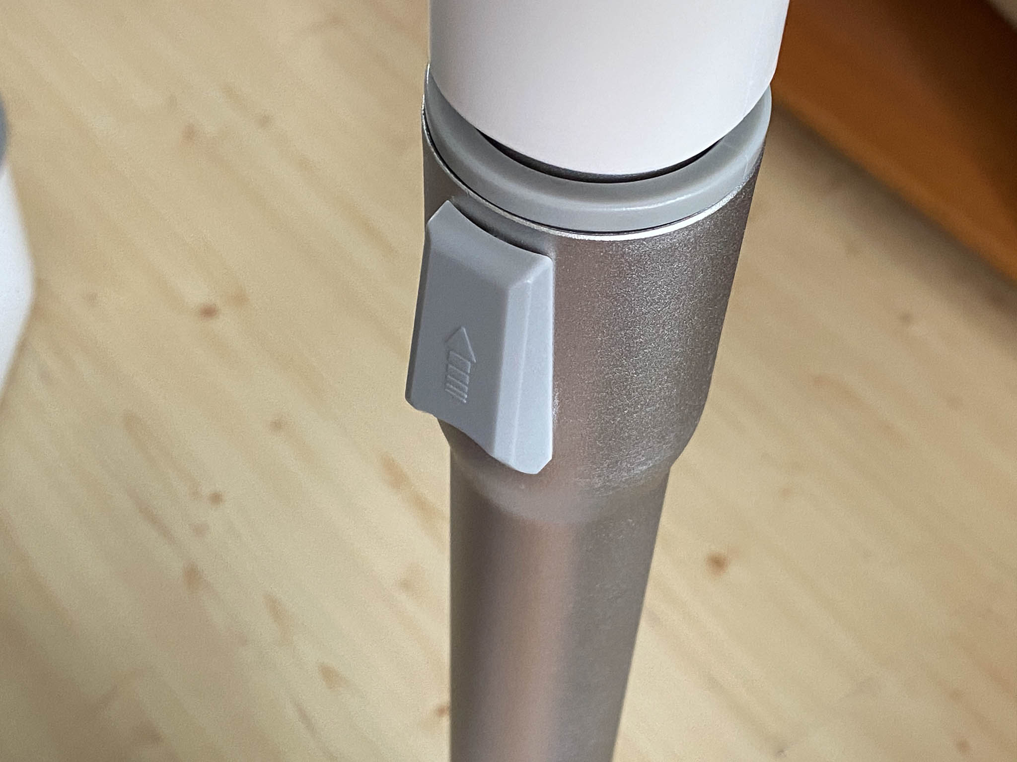 拖地再也不腰酸背痛,拖地干净不留痕迹轻松不累