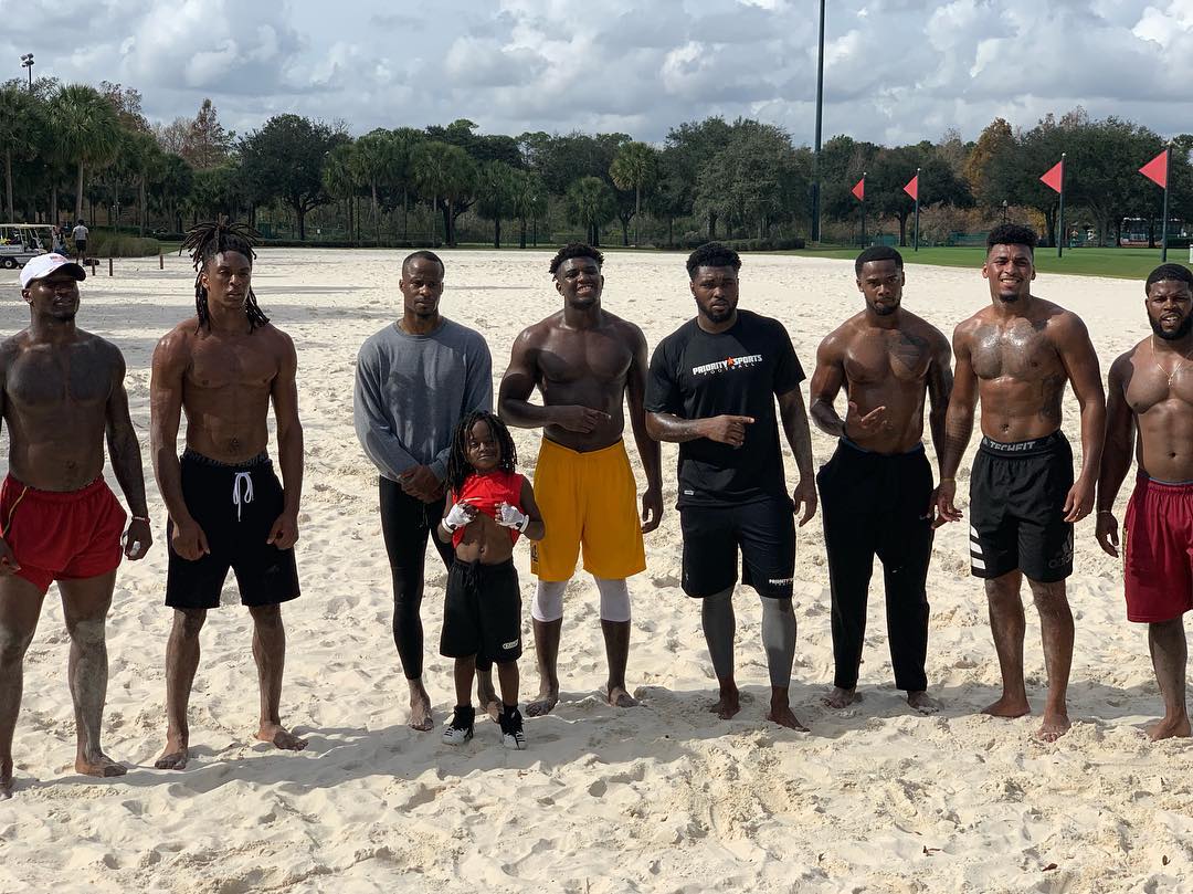 美国7岁男孩被誉为博尔特接班人百米13秒48打破美国同龄纪录