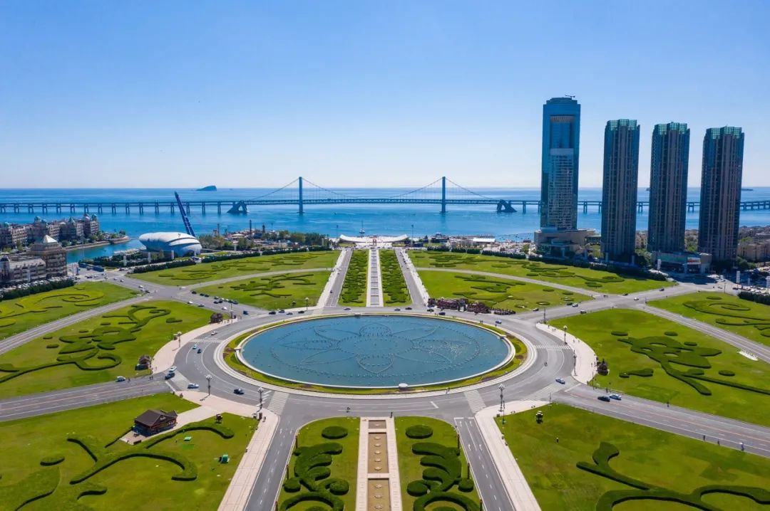 这些特大城市里，这个北方海边城市真的挺“大”