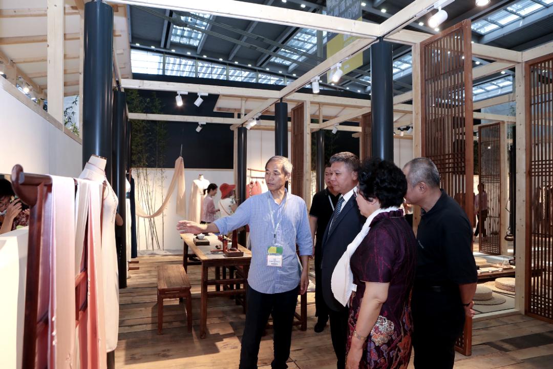 深圳衡韵丝绸服饰有限公司,深圳衡韵时装有限公司