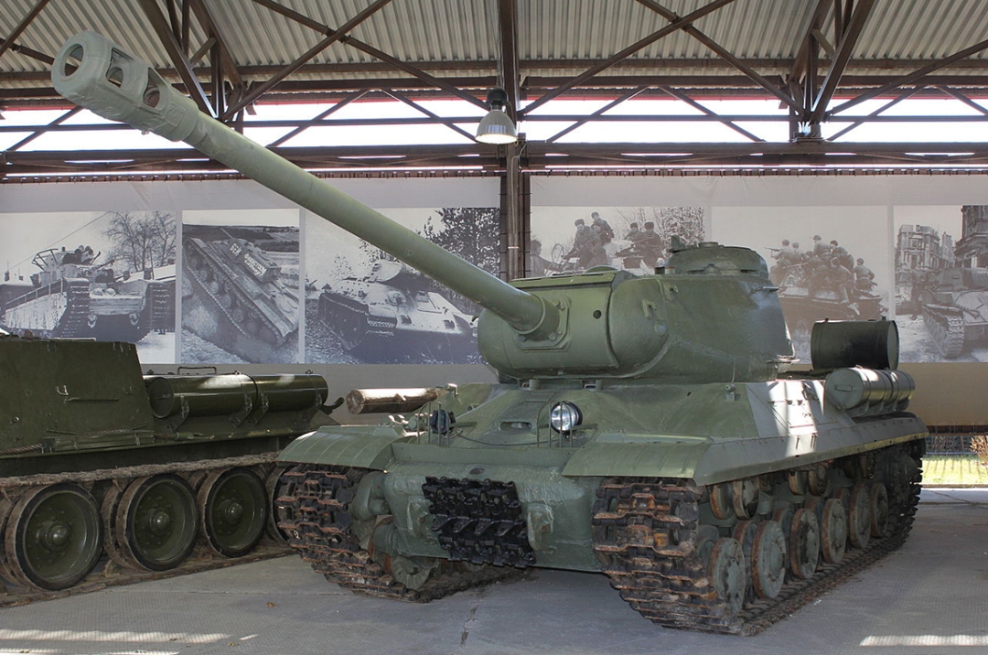 is-2坦克vs虎式坦克,现实中的is-2重型坦克