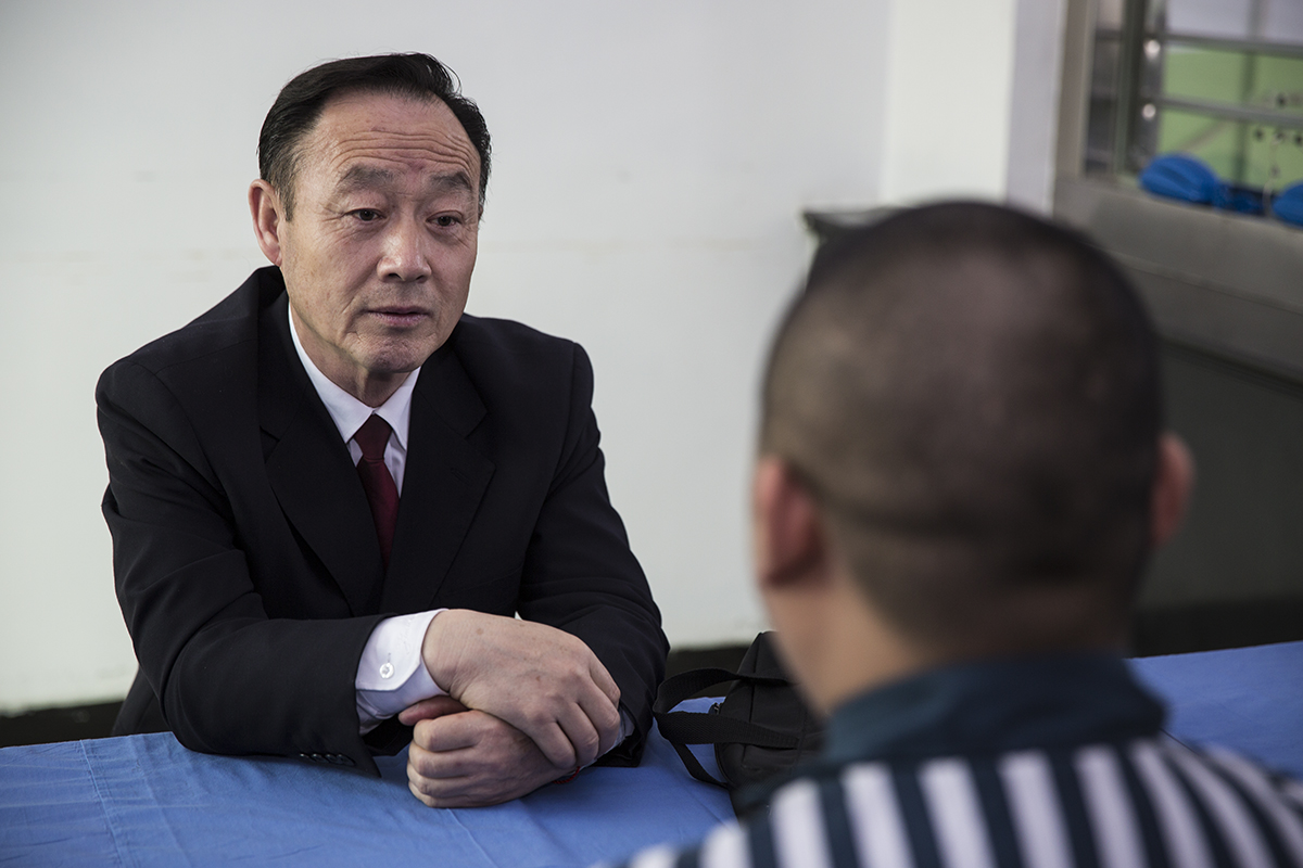 张飚检察官先进事迹,张飚检察官央视采访