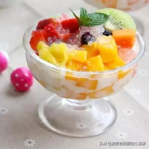 夏日教你做解渴好吃的,夏日水果捞制作方法摆摊