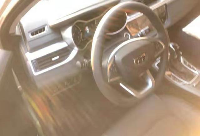 吉利帝豪好还是吉利博越好,吉利博越和吉利帝豪比较哪款好呢