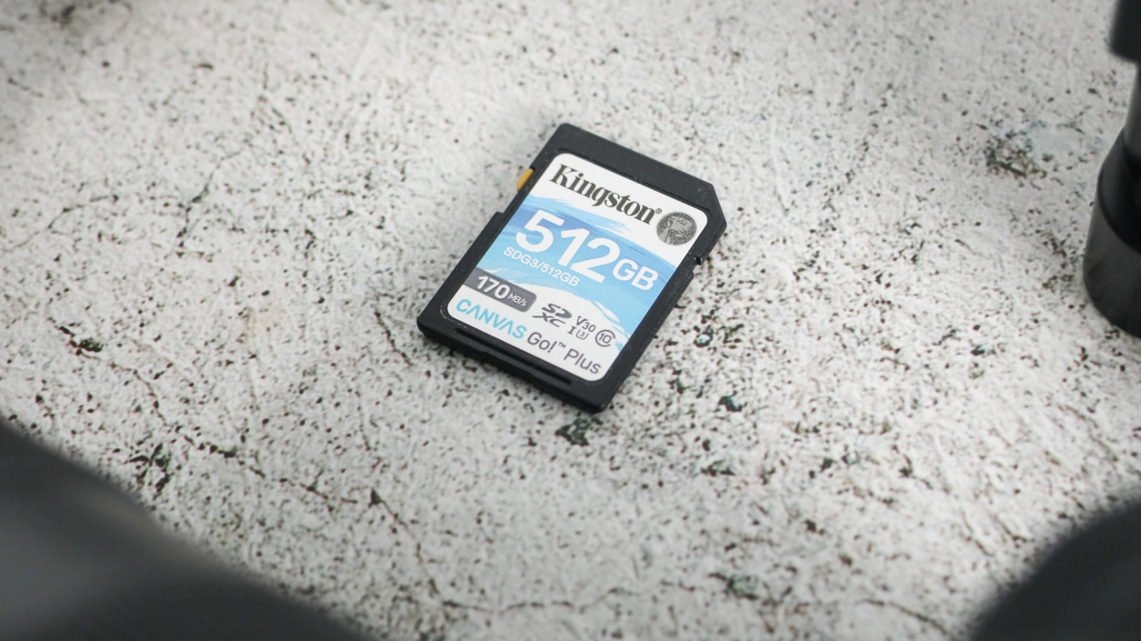 金士顿32g内存卡加二合一读卡器,金士顿u3tf卡