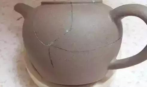 紫砂壶摔坏了有什么办法可以复原,紫砂壶摔碎了怎么修复