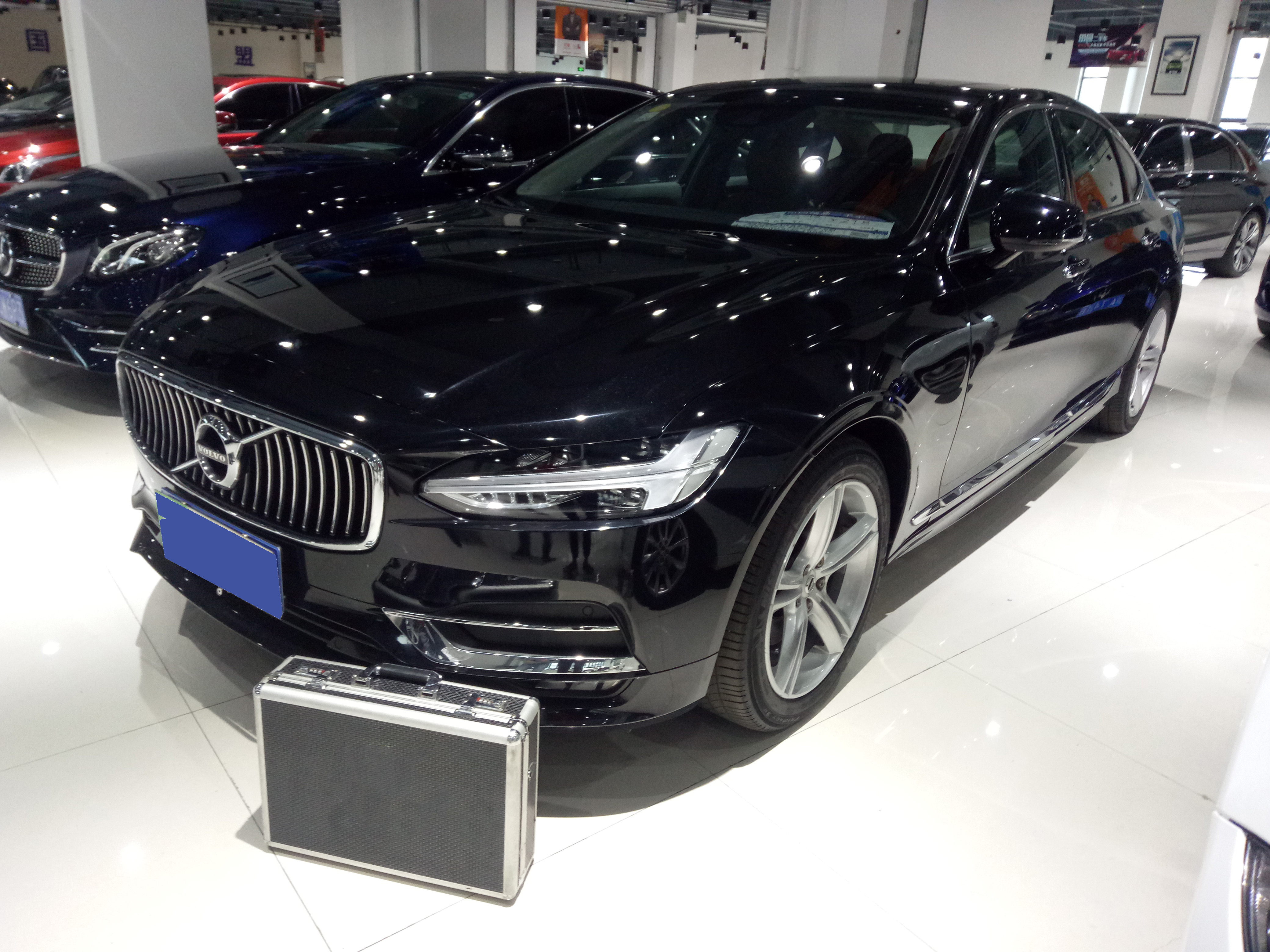 11万二手沃尔沃s90,1年亏了100万车