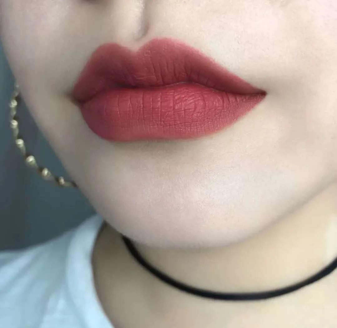 口红显白适合黄黑皮品牌,黄黑皮最显白的十大口红