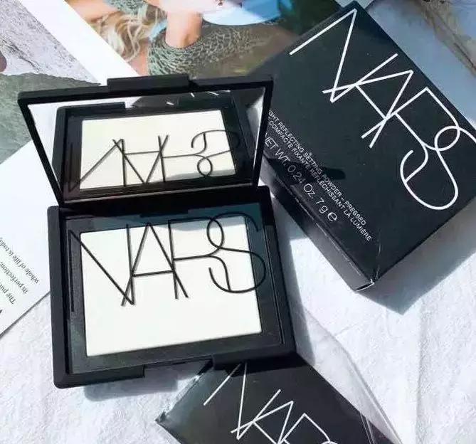 老是抱怨脱妆你选对定妆产品了吗,好用的大牌定妆产品