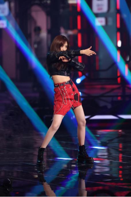 张含韵16岁夏装照片,31岁张含韵惊艳瞬间