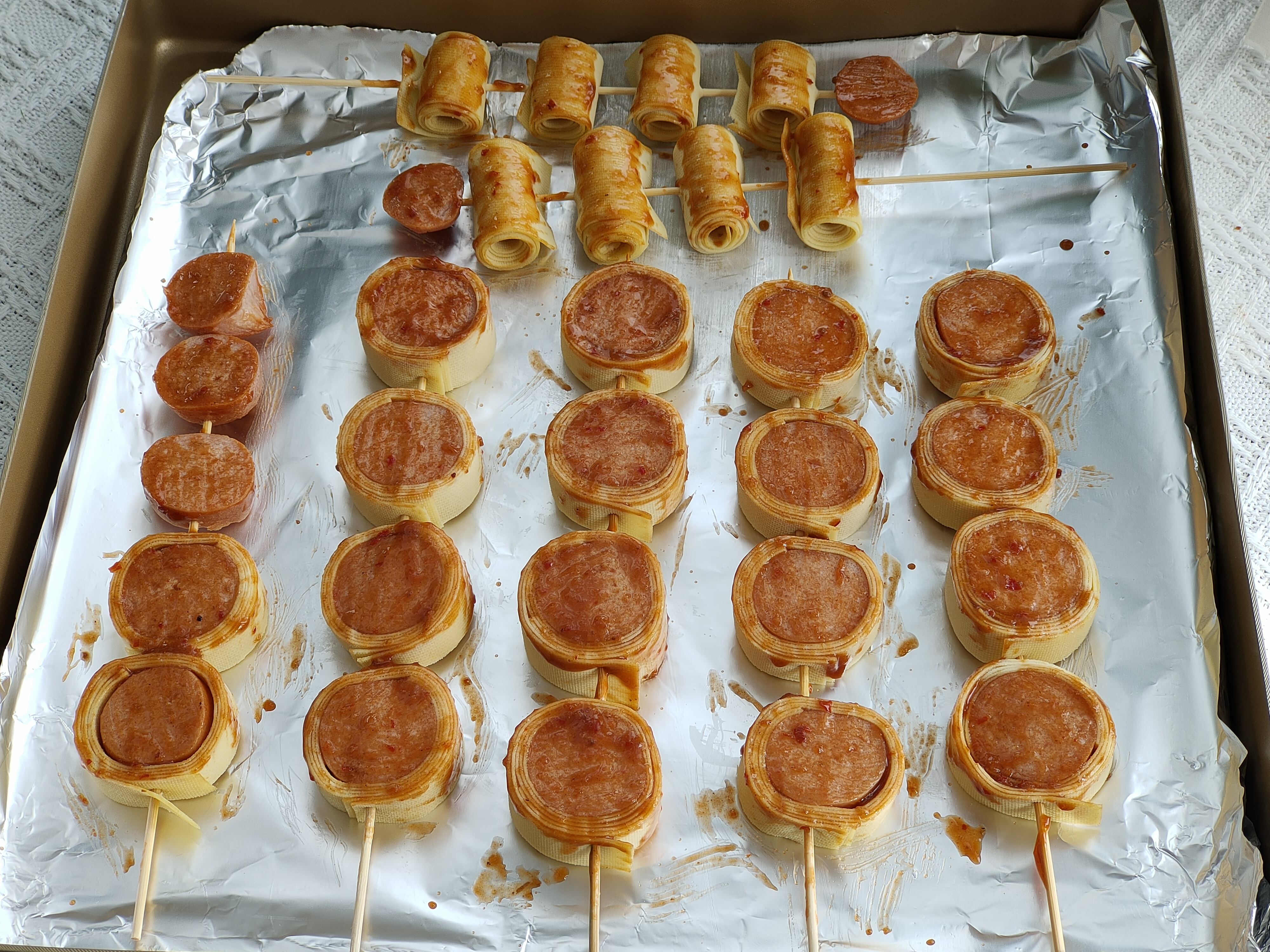 豆皮香肠卷私藏美食大分享,香肠豆卷的做法大全