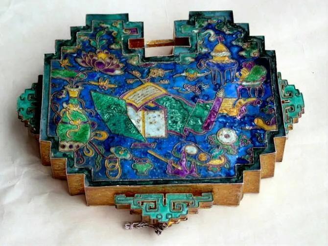 珐琅古法长命锁,最贵的古代银锁