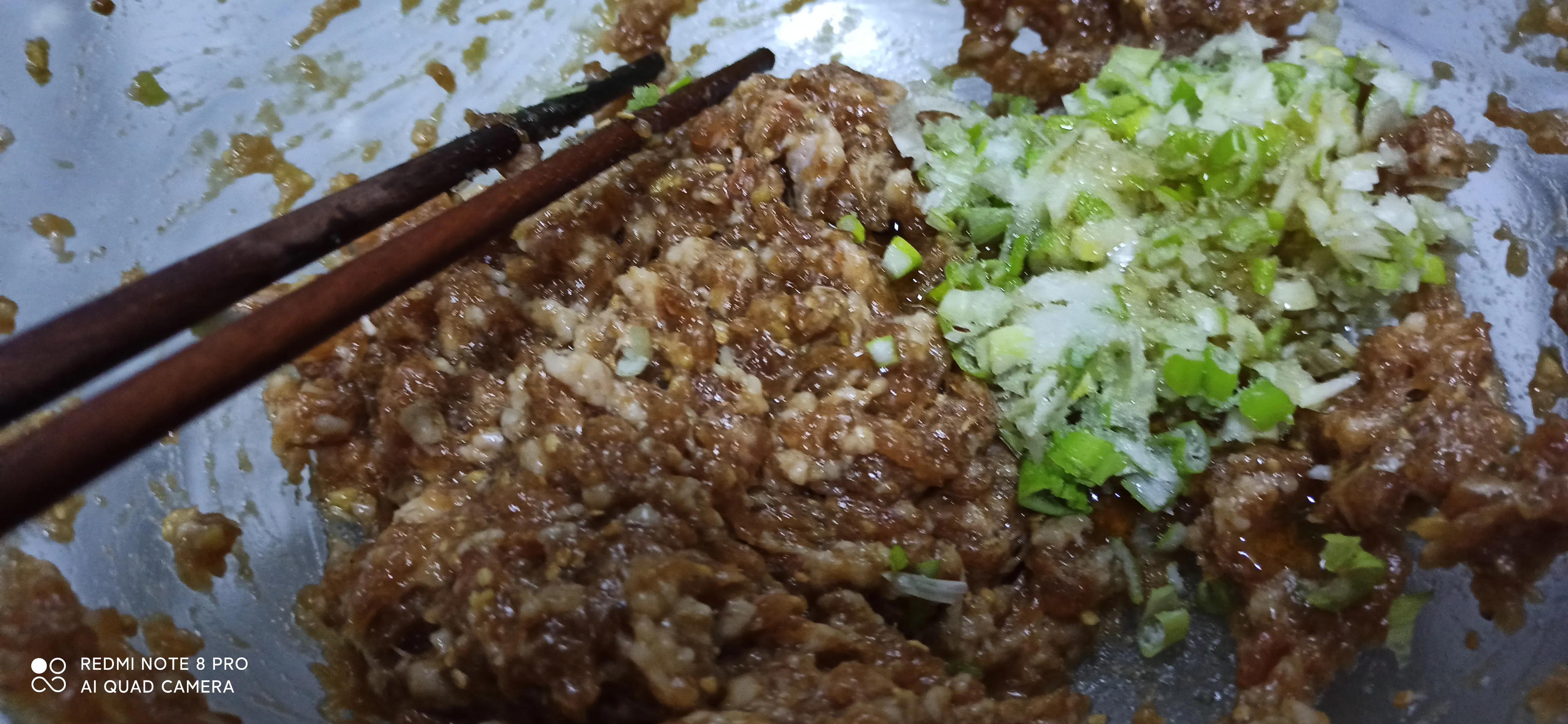 饺子馅这样做鲜嫩多汁太喜欢吃了,饺子馅好吃有秘诀关键在这两步