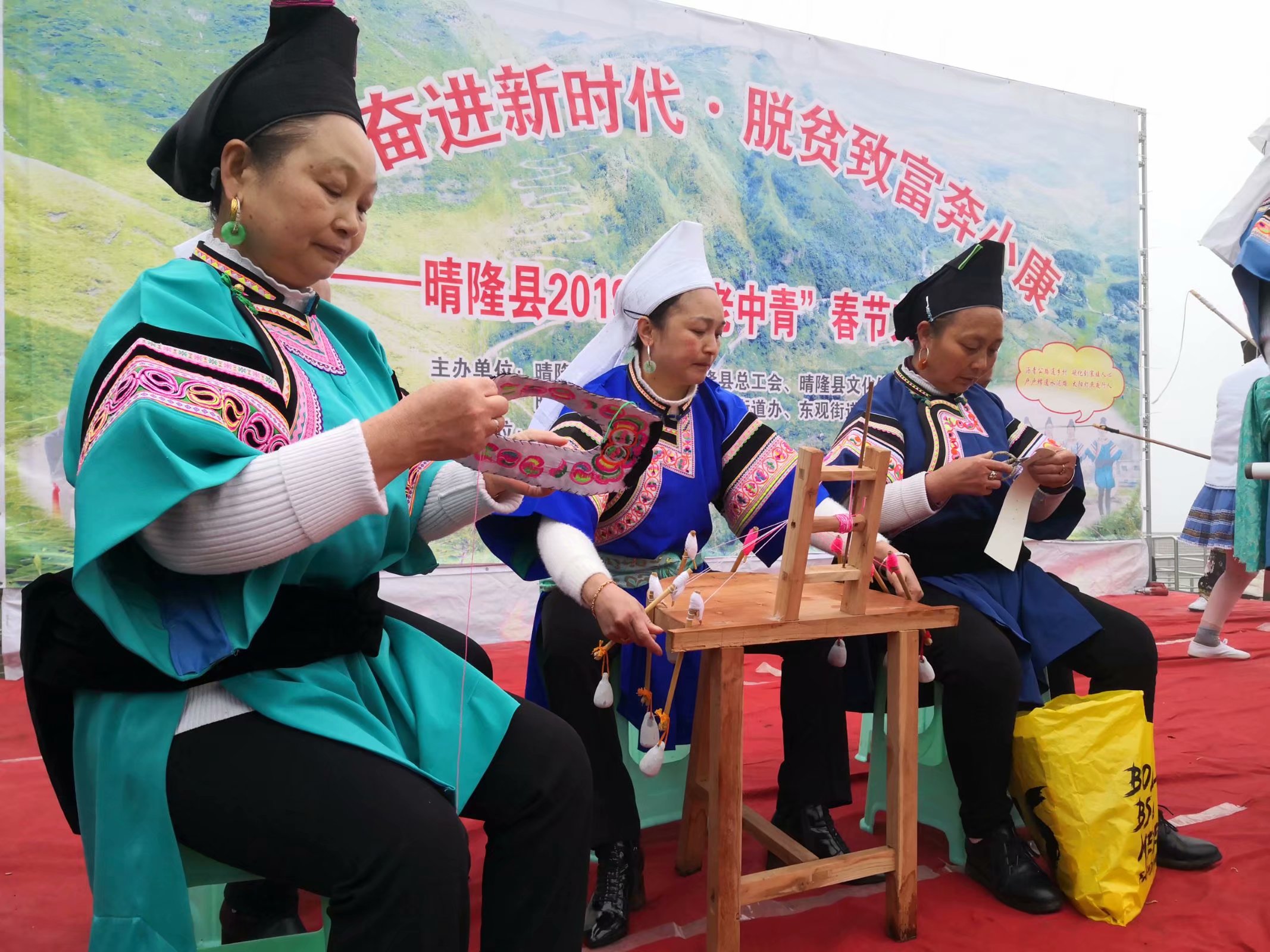 贵州苗族服饰哪里最为有名,贵州苗族服饰有哪些