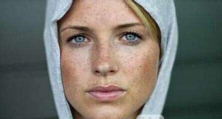 80岁老伯和26岁乖乖女都感染上梅毒，原因令人费解