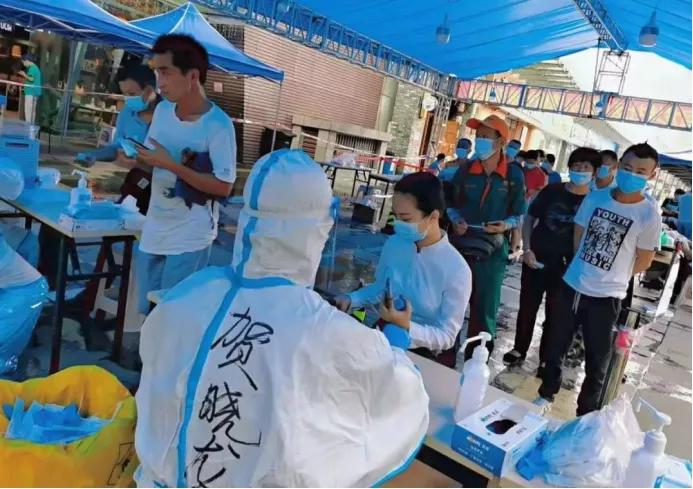 义无反顾守望同行,义无反顾基层护士的抗疫纪实