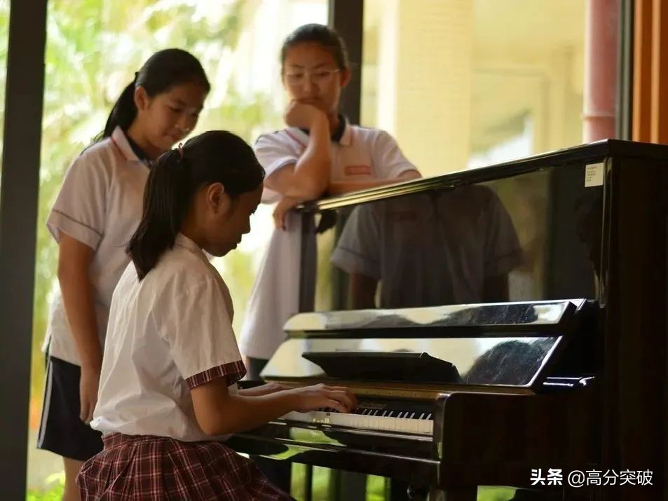 开学复课进行时,开学季告别暑假回归校园