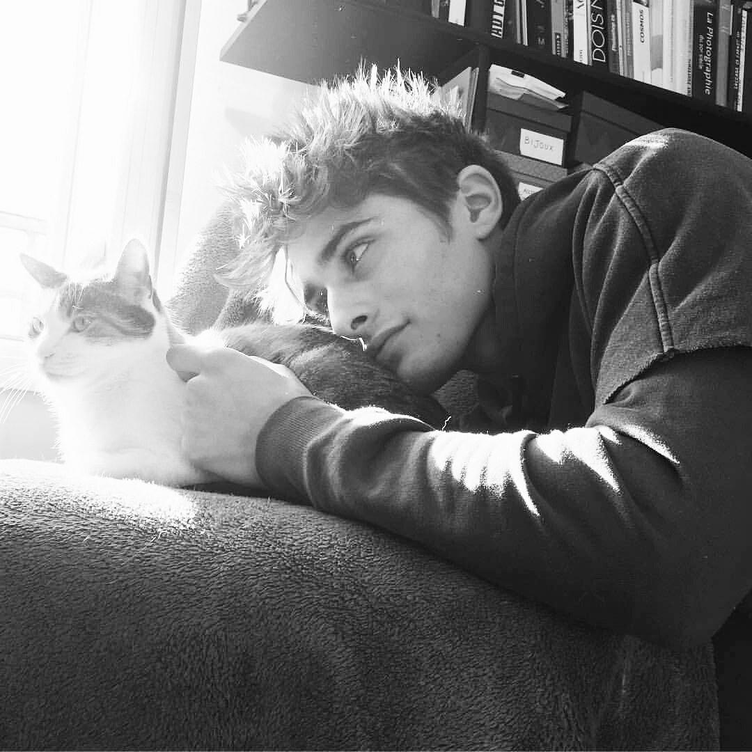 法国英俊男模成最帅伏地魔,十大法国最帅的男模