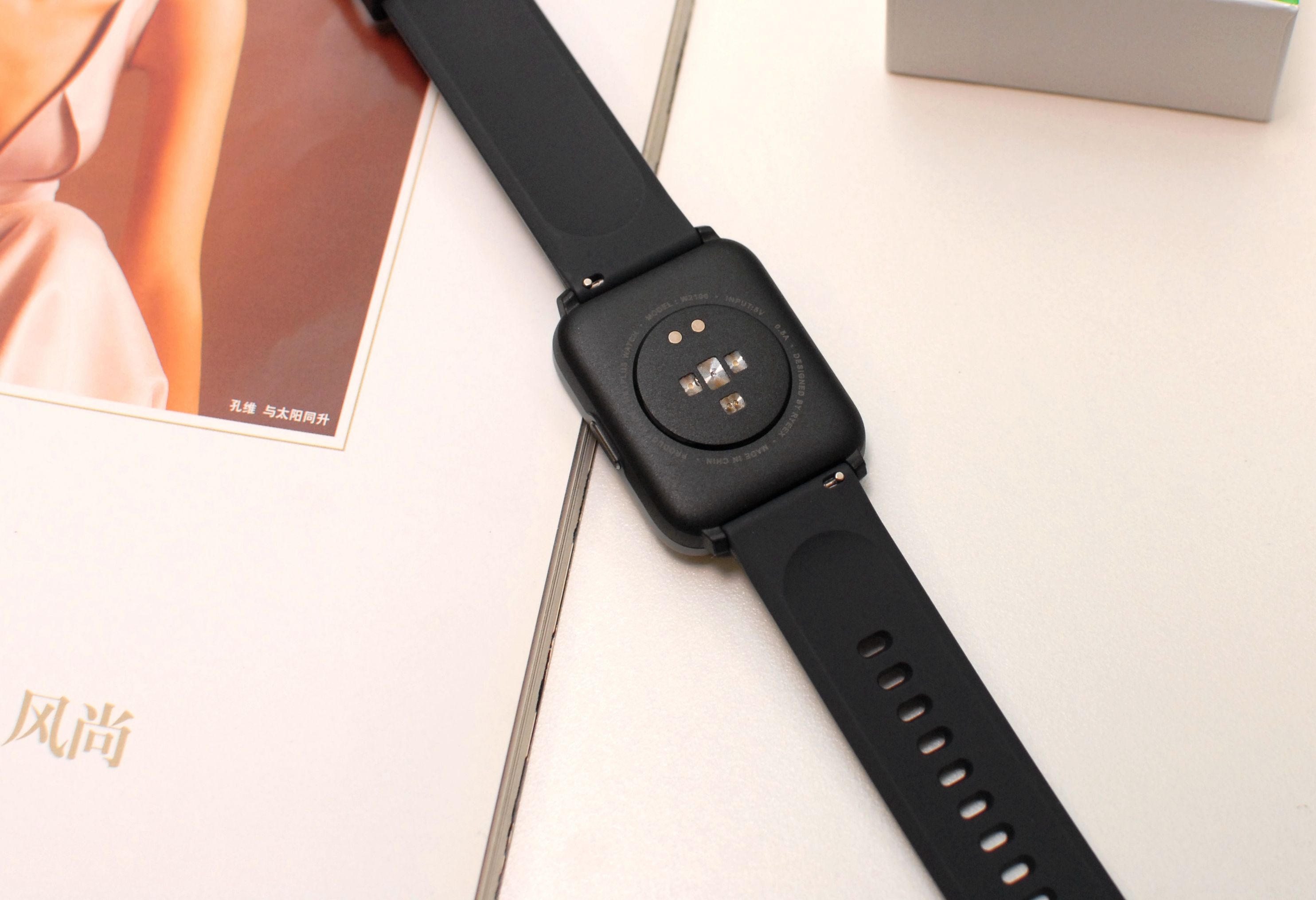 屏上通感美学，黑加发布新品智能手表，携全能表盘登场