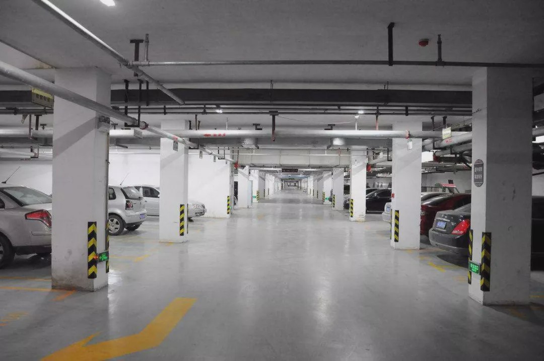 被4s店忽悠了更换了电瓶,汽车电瓶你不知道的秘密