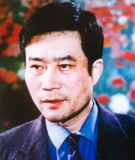 横跨57年,这2部电影3个山东男人,凭什么惹哭了3代中国人?