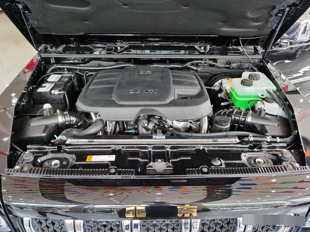 北汽bj80对比哈弗h9,北京bj802.3t与哈弗h9对比