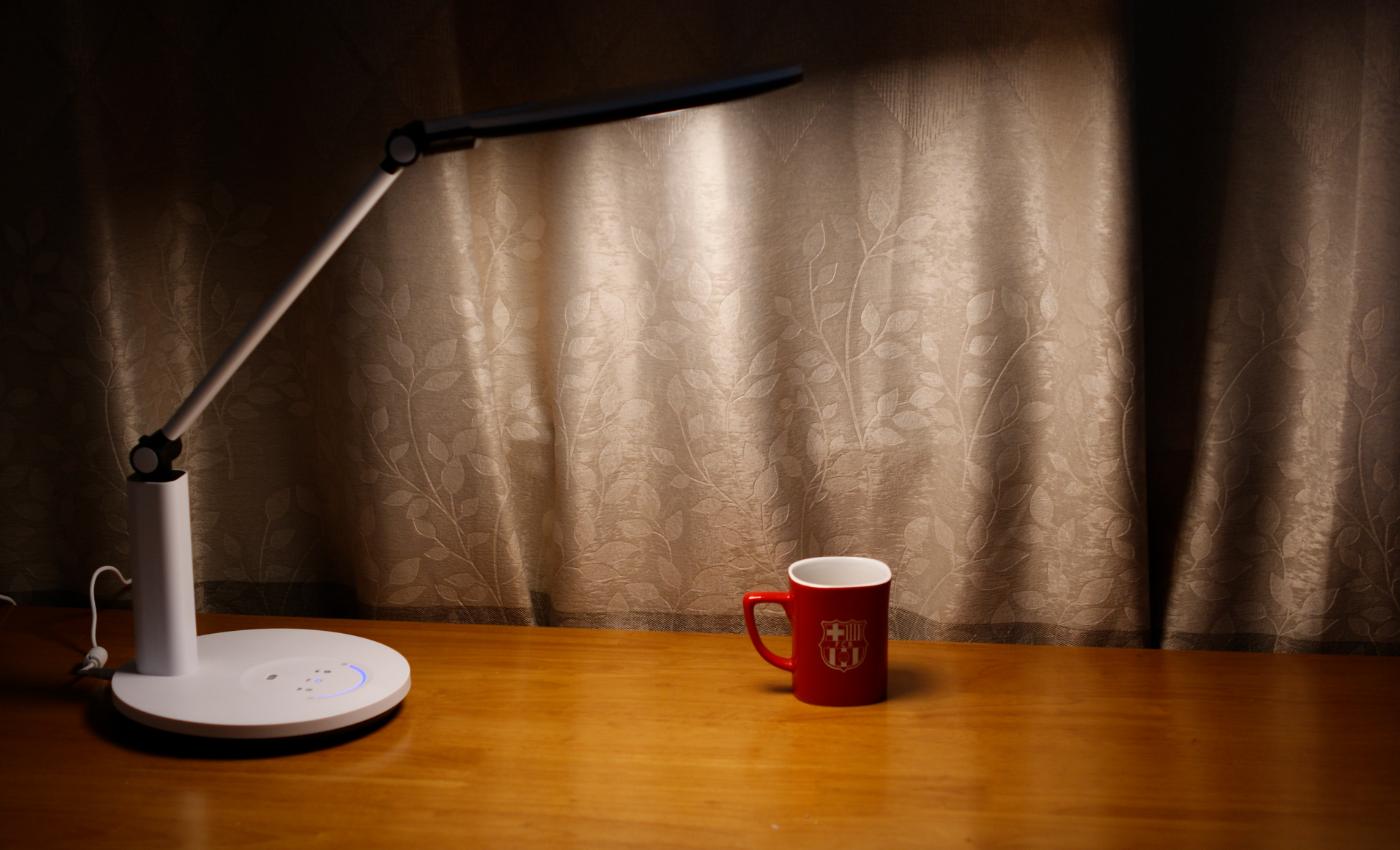 孩视宝智能护眼台灯,好视力和孩视宝台灯测评