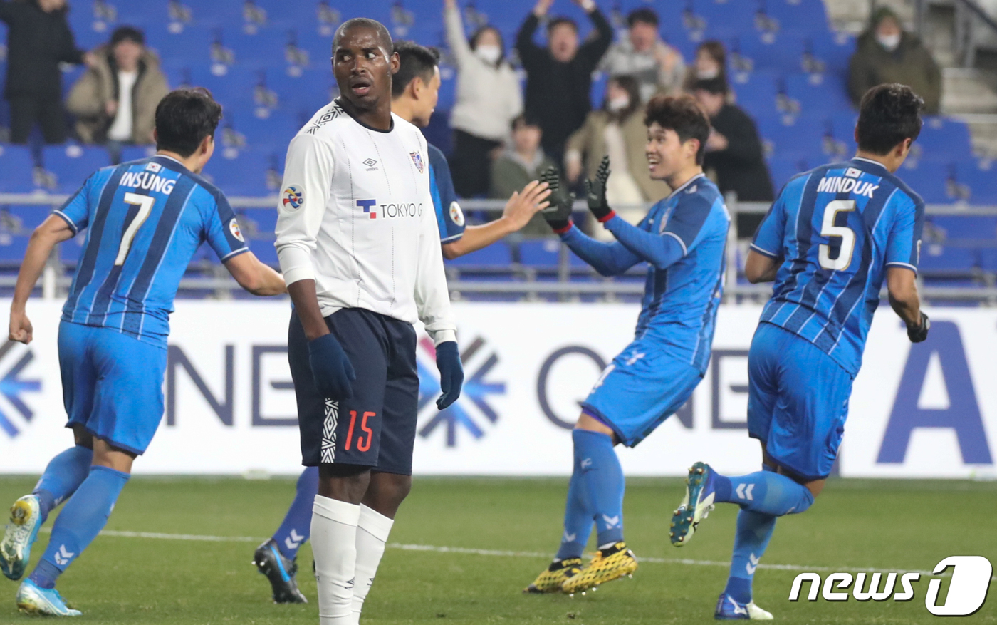 亚冠东亚赛程东京对蔚山现代,亚冠半决赛蔚山现代vs神户