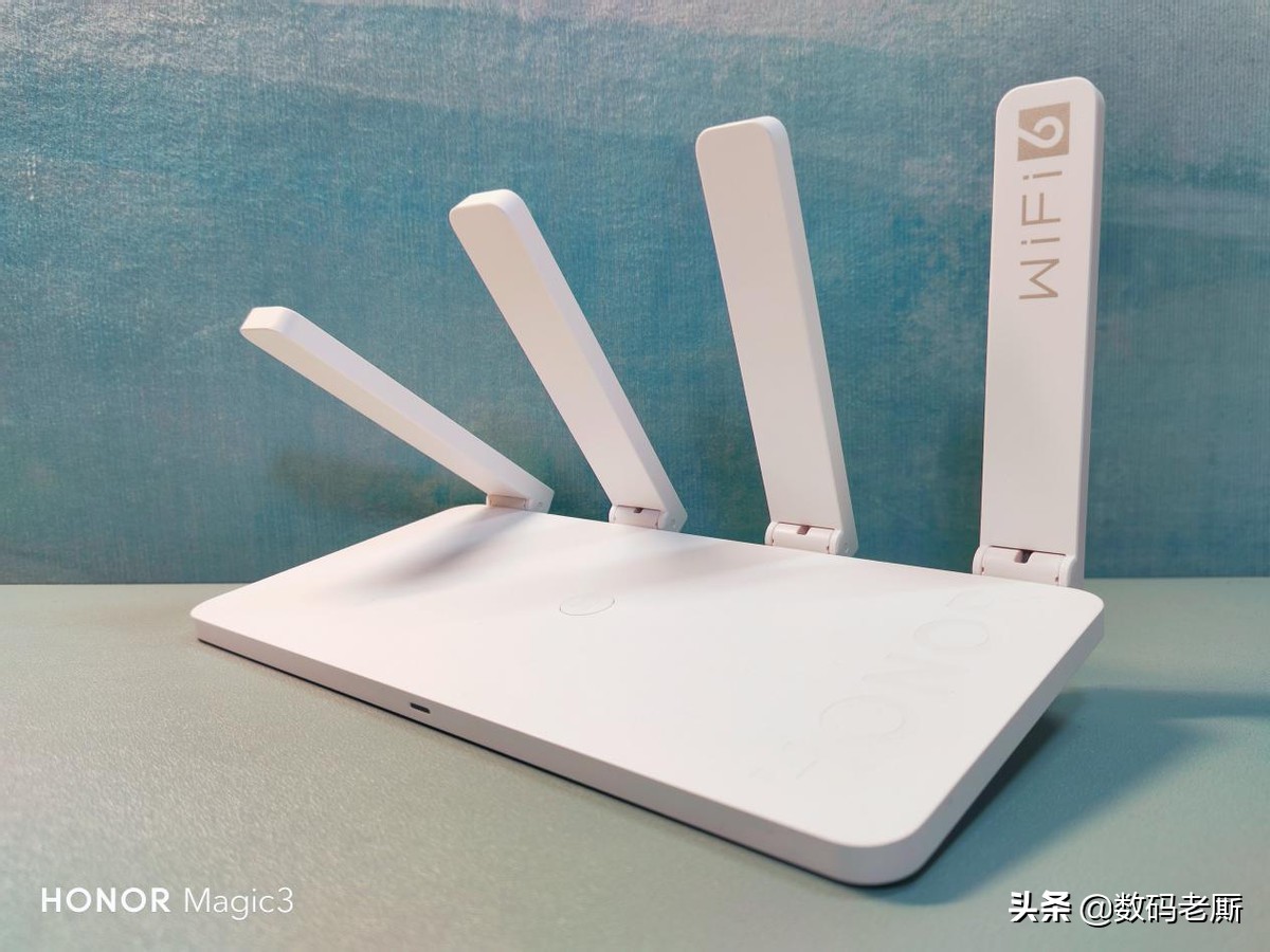 百兆带宽WiFi6路由无用?换上荣耀路由3SE后,后悔换的太晚了