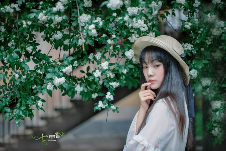 眼部细纹产生的原因如何去除细纹,怎么去眼角细纹最有效的方法