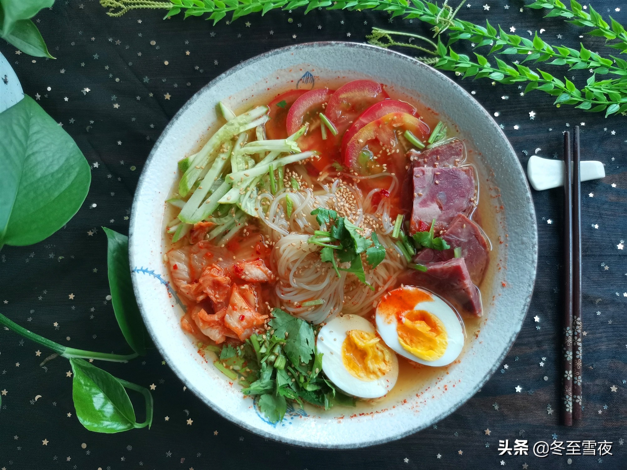 东北酸甜冷面的做法及配料过程,东北冷面的做法家庭自制