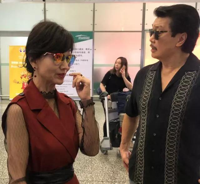 说好的不老女神，怎么生图就崩了？