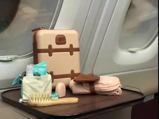 卡塔尔航空777经济舱体验,卡塔尔航空qsuite商务舱是哪个飞机