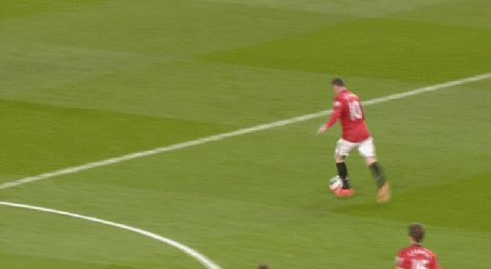 范佩西射门技术历史前几,范佩西最经典凌空抽射