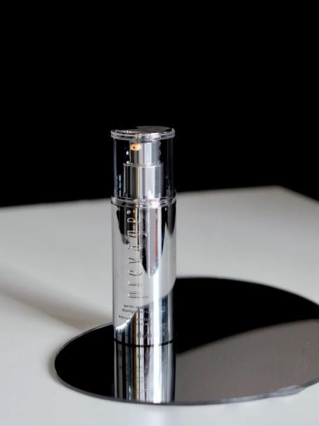 雅顿橘灿精华适合40岁以上,欧莱雅注白瓶和雅顿橘灿精华测评