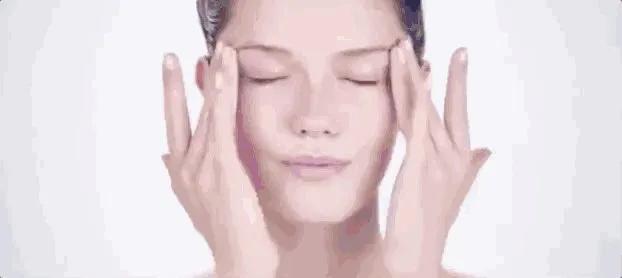 眼皮松弛下垂最好的锻炼方法,眼皮松弛下垂锻炼方法有用吗