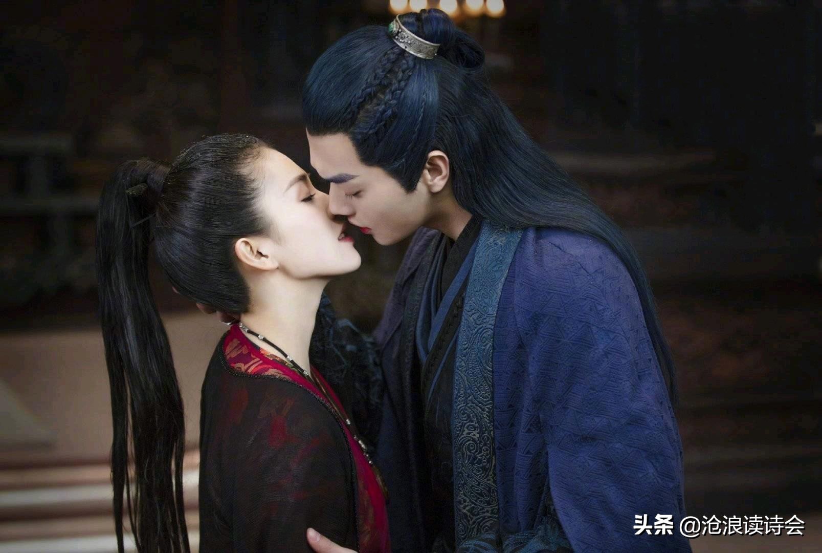 一人一首代表作,月无心妙评当代19首好诗,有趣有料,读完受益