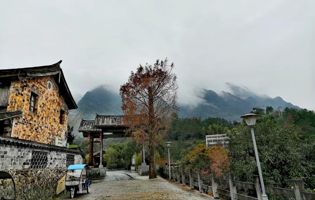 中国十大温泉旅游胜地,江南最美景区