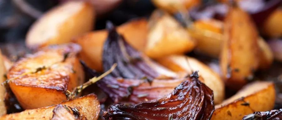 洋葱辣到眼睛怎么切,切洋葱不辣眼睛小窍门