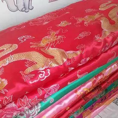 缎子被面怎么一洗就坏,缎被面怎么样洗