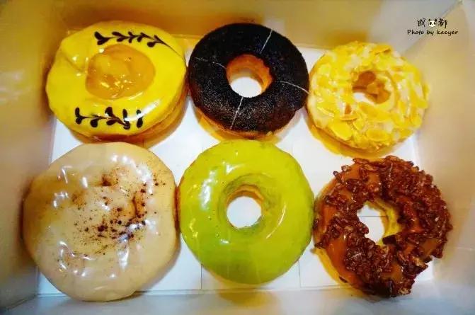 成都小吃一条街必吃推荐,成都吃的特色美食攻略春熙路周围