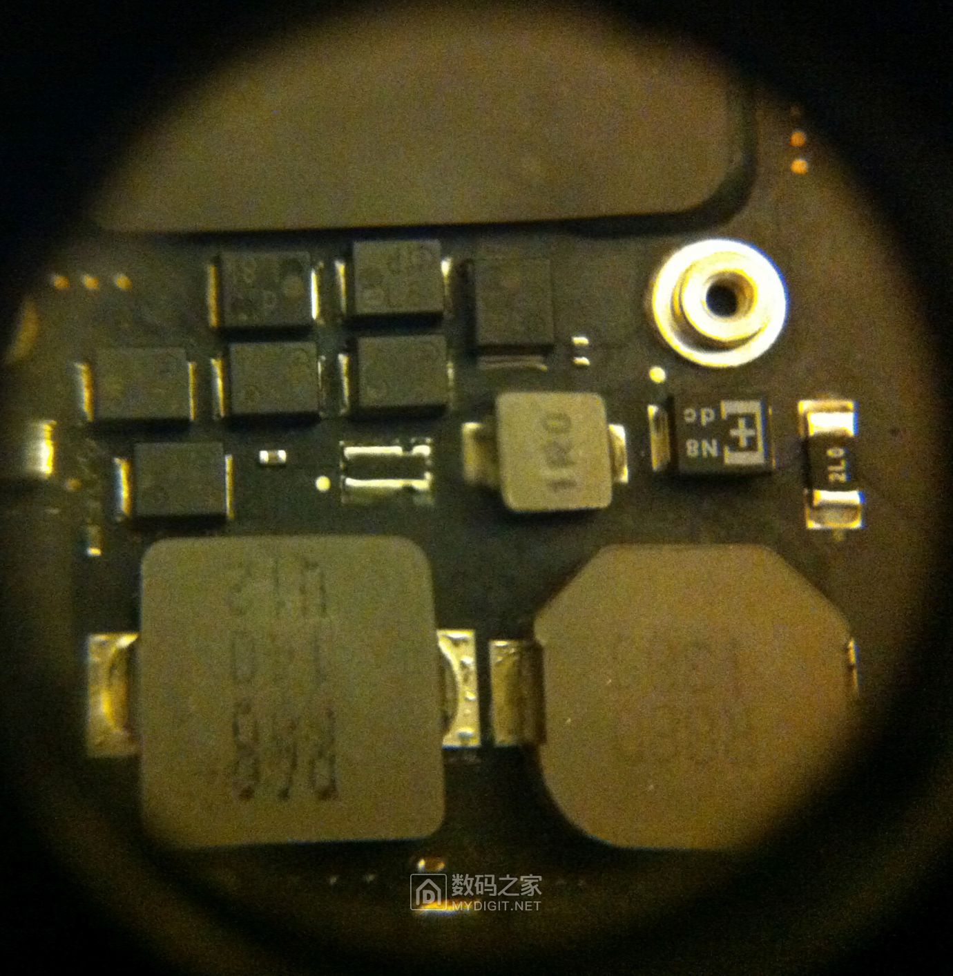 苹果笔记本macbookair7999,苹果笔记本11.6寸macbookaira1370