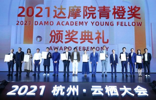 北大韦神讲课被质疑视频,北大韦神被哪个教授批评