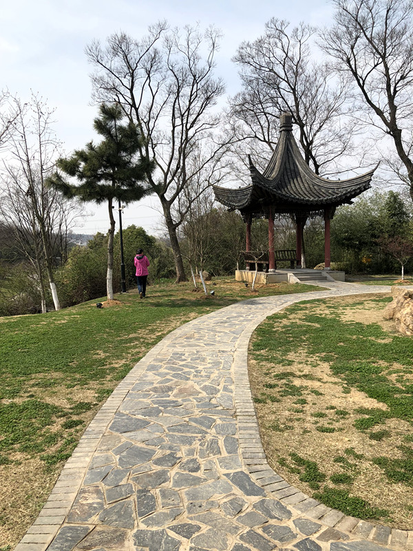 春至牛首，世凹春妆，画中徜徉，处处诗章-游南京江宁世凹桃源